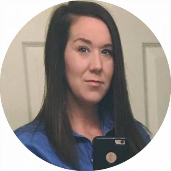 Meet your Posher, Danielle - Picture 1 of 1